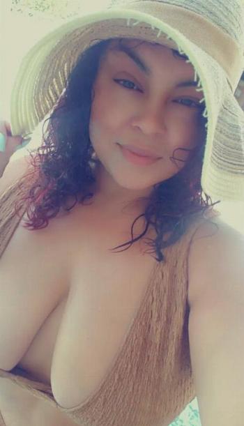 276-249-7665, 25  female escort, Laredo