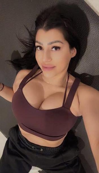 779-388-1302, 23  female escort, Laredo