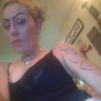 Angel , 42  female escort, Laredo